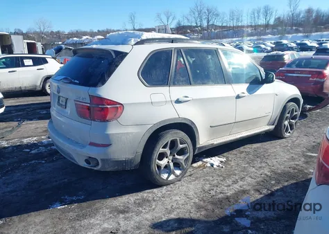 2011 BMW X5 xDrive35I/xDrive35I Premium/xDrive35I Sport Activity z USA, uszkodzony, nr VIN 5UXZV4C50BL412538